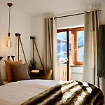 Boutique Pinzgauerhof 卡普伦