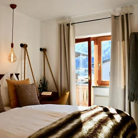 Boutique Pinzgauerhof 卡普伦