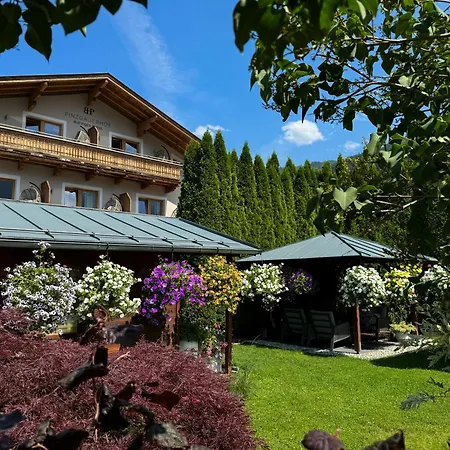 Boutique Pinzgauerhof Hotel Kaprun