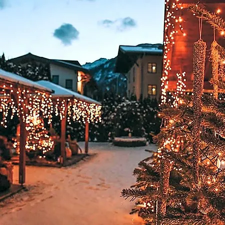 Boutique Pinzgauerhof Hotell 3*