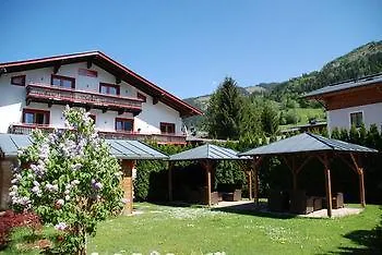 Hotell Boutique Pinzgauerhof 3*